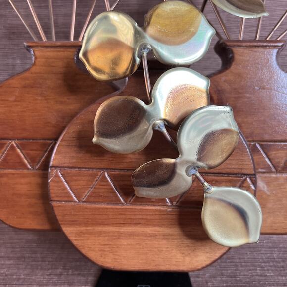 Vintage Metal Leaf Wood Vase Wall Hanging – Gold Eucalyptus Trio – Mid Century - Picture 7 of 14